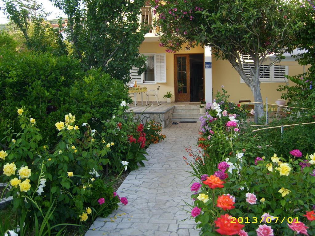 Apartments Antica Rab Town Ngoại thất bức ảnh