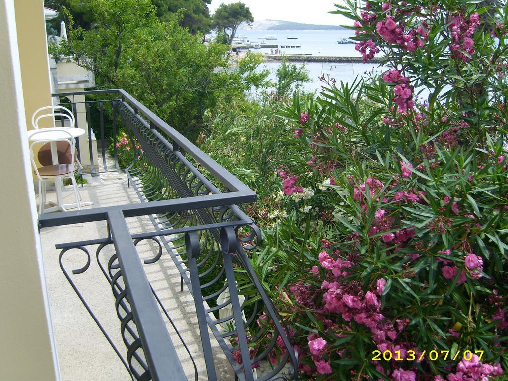 Apartments Antica Rab Town Phòng bức ảnh