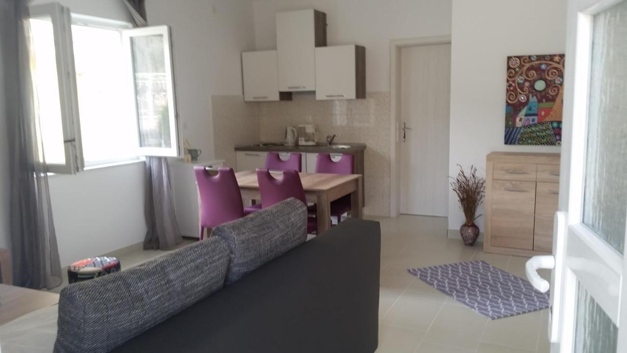 Apartments Antica Rab Town Ngoại thất bức ảnh