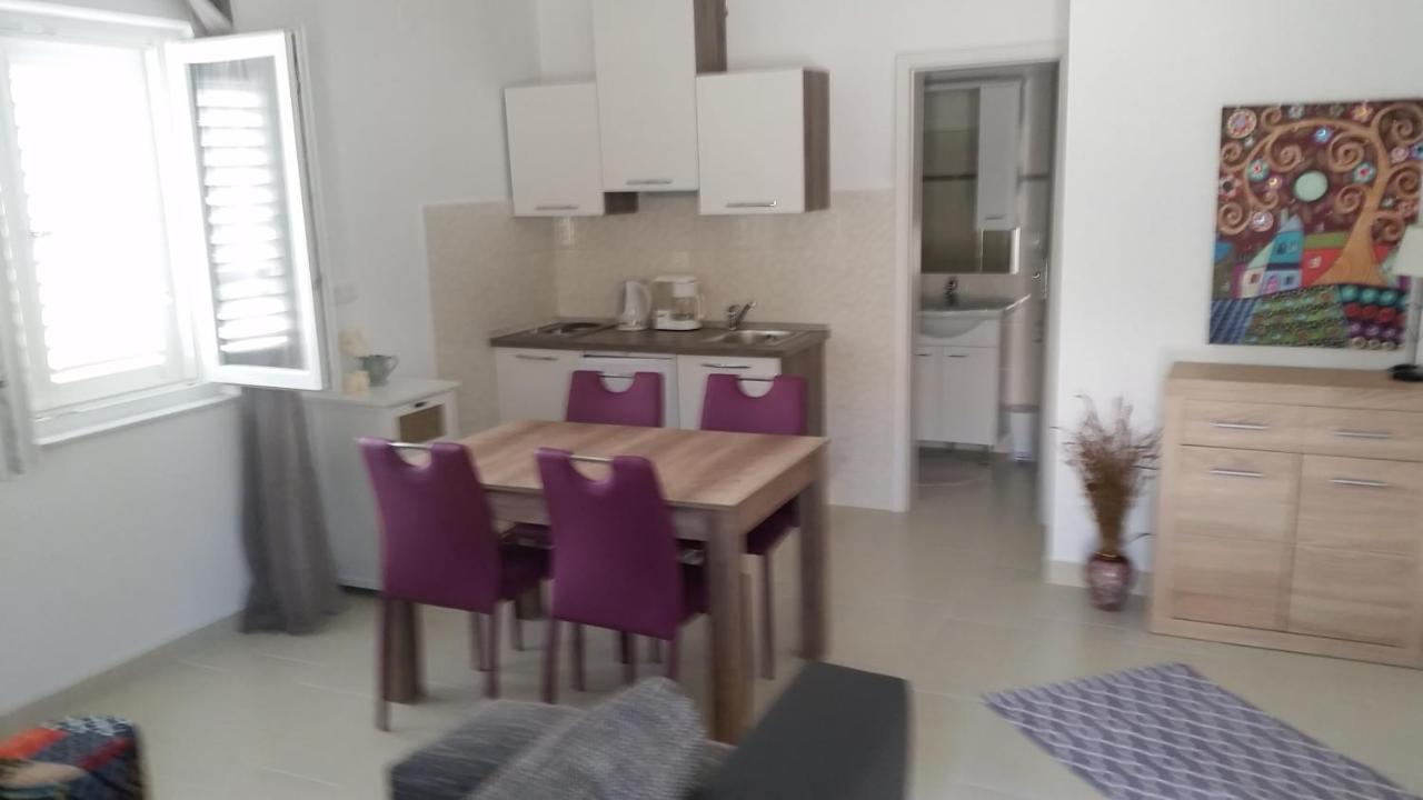 Apartments Antica Rab Town Ngoại thất bức ảnh