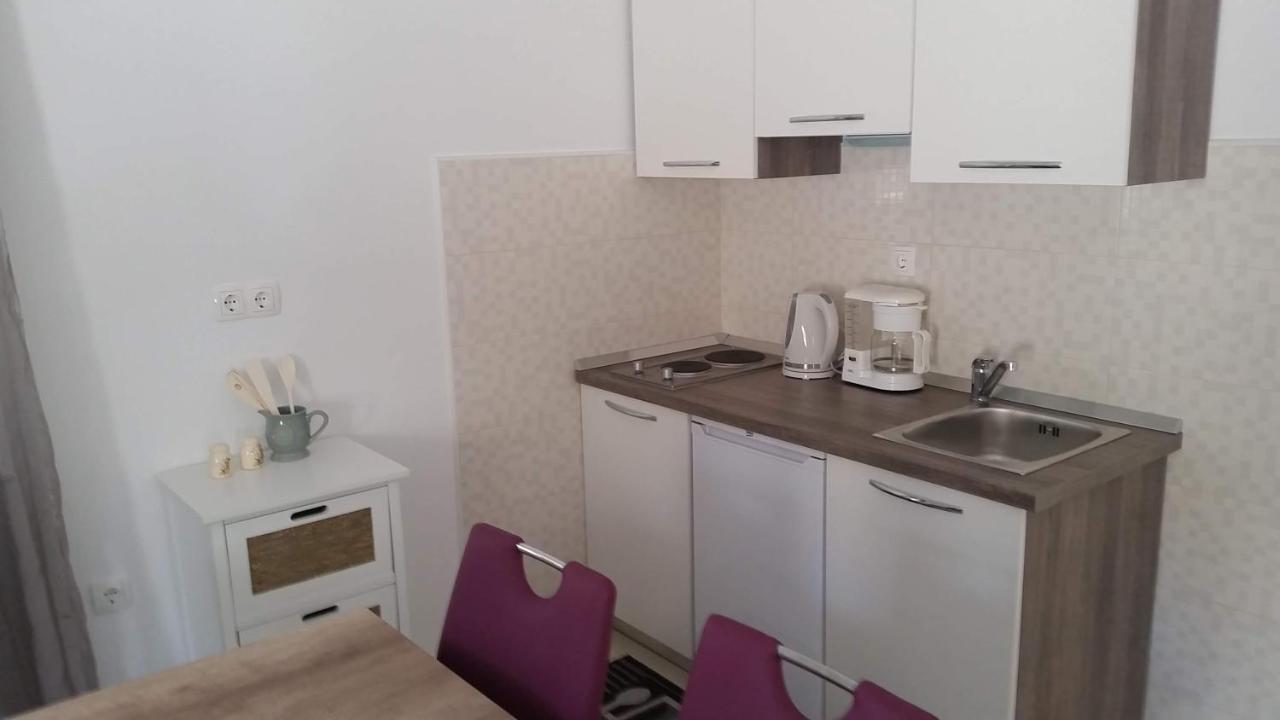 Apartments Antica Rab Town Ngoại thất bức ảnh