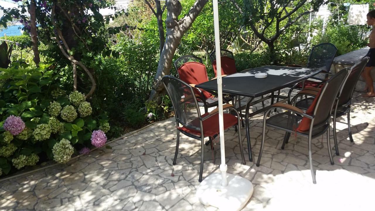 Apartments Antica Rab Town Ngoại thất bức ảnh